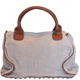 Fall/Winter 2020 Canvas Accessories Trend