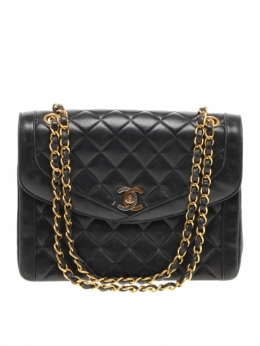 Cool Fall Celebrity Wardrobe Essentials