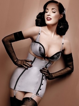 Hot Pin-Up Lingerie Trends