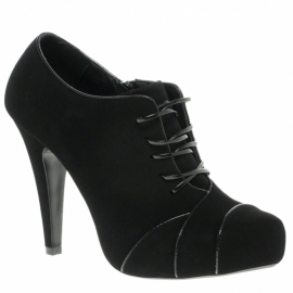 How to Choose Flattering Boot Styles