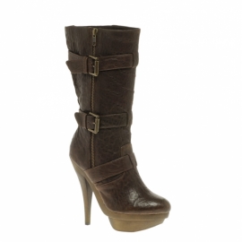 How to Choose Flattering Boot Styles