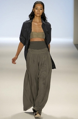 Spring/Summer 2020 Cropped Top Style Trend