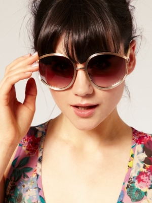 Retro-Chic Sunglasses Trends 2020