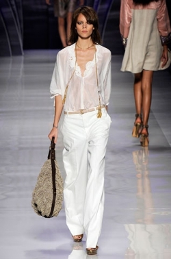 How to Dress Boho Chic