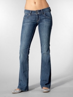 Fashion Tips for Pear Shaped Body