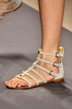 2020 Summer Shoe Trends – Flats