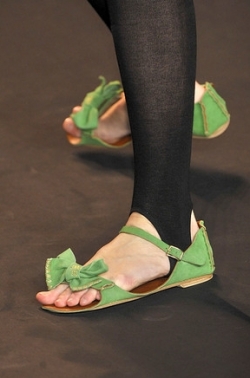 2020 Summer Shoe Trends – Flats