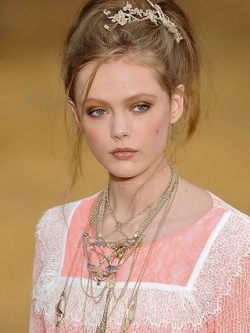 Layered Necklace Style Tips