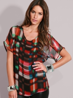 Summer Must-Have: Trendy Silk Top