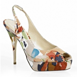 How to Wear Printed Shoes