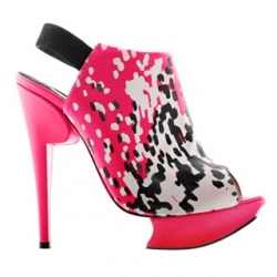 How to Wear Printed Shoes