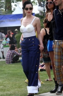 Top Celebrity Festival Fashion 2020