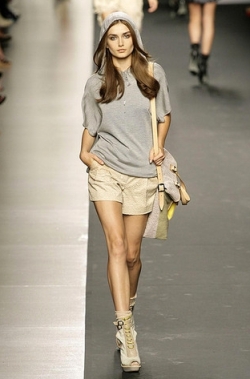 School Spirit-Inspired Fashion Trend Tips