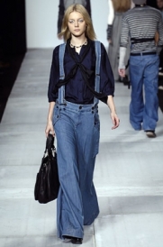 How to Flatter Boyish Figure