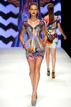 How to Dress Colorful