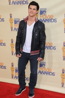 Taylor Lautner Fashion Style