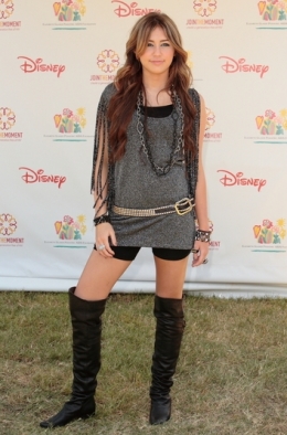 Miley Cyrus Fashion Style