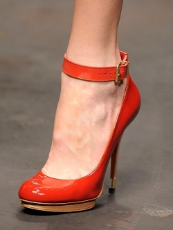 Must Have Women’s Shoes