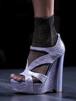 Must Have Women’s Shoes