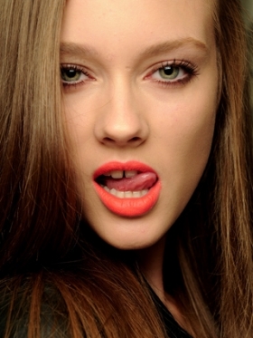 Spring 2020 Bold Lip Makeup Trends