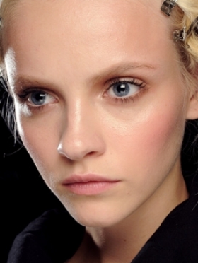 Spring/Summer 2020 Natural Makeup Trend