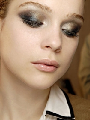 Dramatic DIY Eye Makeup Ideas