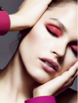 Dramatic DIY Eye Makeup Ideas