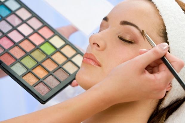 Makeup Mistakes Women Often Make