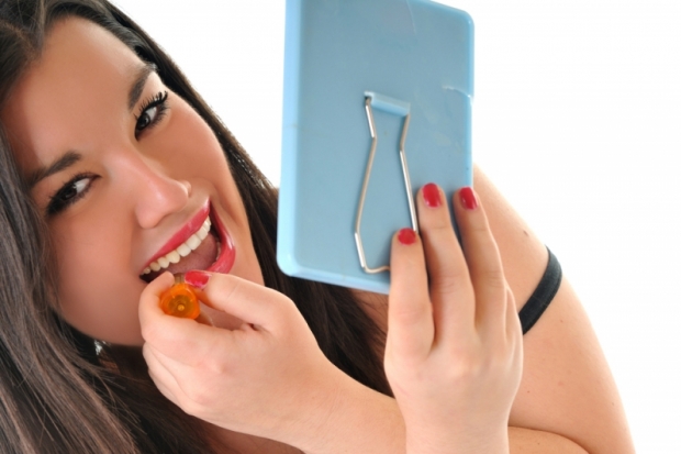 Simple Makeup Tricks for A Glam Look