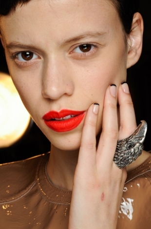 Fall 2020 Runway Beauty Trends | New York Fashion Week