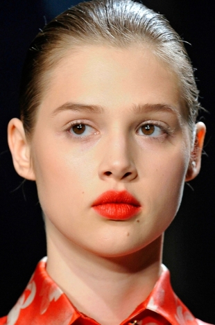 Fall 2020 Runway Beauty Trends | London Fashion Week