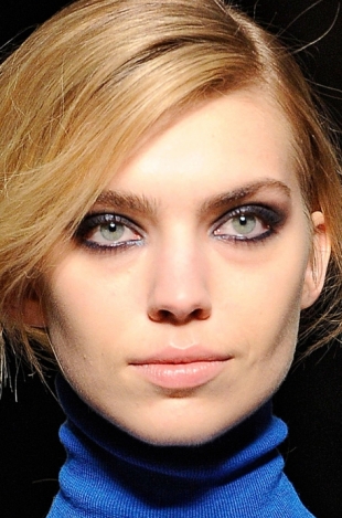 Fall 2020 Runway Beauty Trends | London Fashion Week