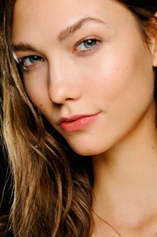 Fall 2020 Runway Makeup Trends | Paris Fashion Week