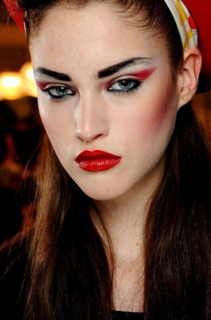 Halloween Makeup Looks from the Runway