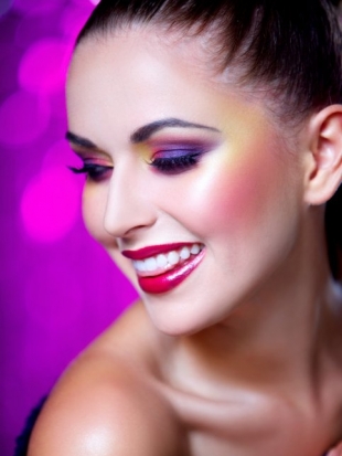 Stylish Purple Makeup Ideas