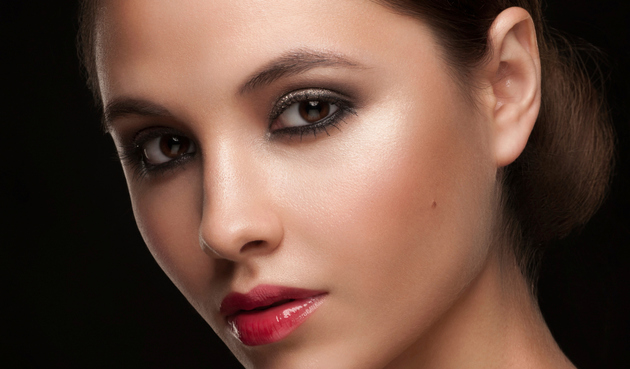 The Best Eyeshadow for Your Tanned Skin