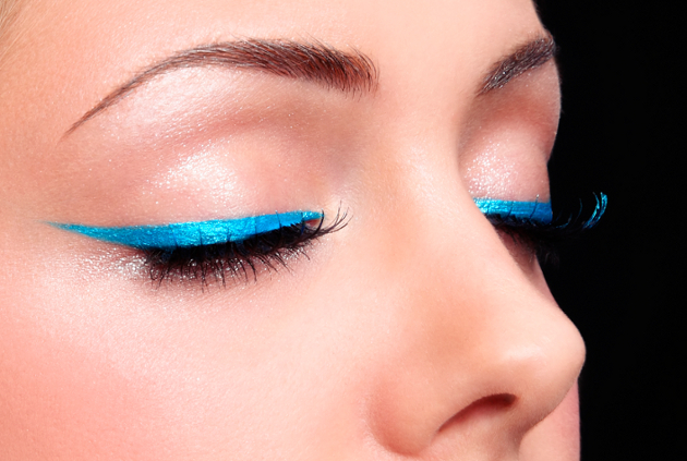 Eyeliner for Brown Eyes: Colors, Techniques, and More