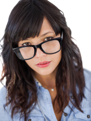 How to Look Pretty in Glasses