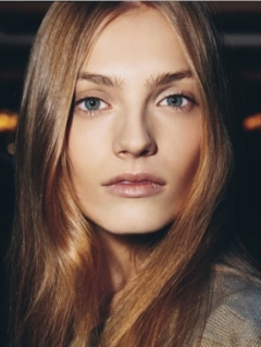 Shape Your Nose with Makeup