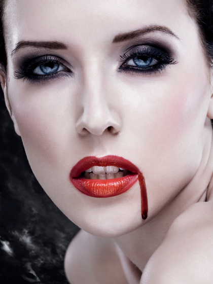 Sexy Vampire Makeup for Halloween