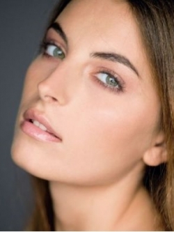 Get the Girl Next Door Look With Make-up