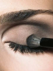 Smokey Eyes Makeup Step by Step with Pictures