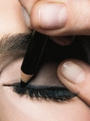 Smokey Eyes Makeup Step by Step with Pictures
