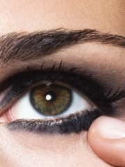Smokey Eyes Makeup Step by Step with Pictures
