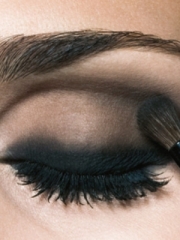 Smokey Eyes Makeup Step by Step with Pictures