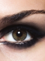 Smokey Eyes Makeup Step by Step with Pictures