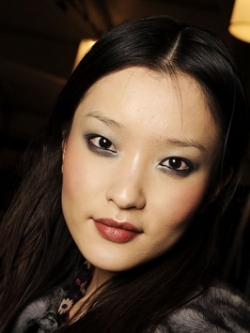 Get Flawless Skin with Makeup