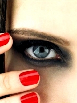 Party and Holiday Make-up Ideas