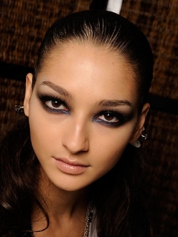 Party and Holiday Make-up Ideas