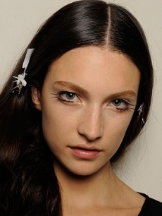 Bold Eyelashes Runway Makeup 2020